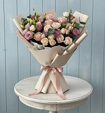 Букет цветов из:  Розы и Лизиантусы в Невинномысске