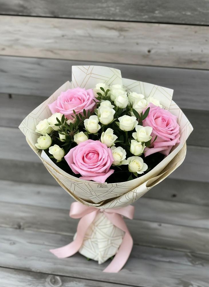 Букет цветов из: Розы в Невинномысске