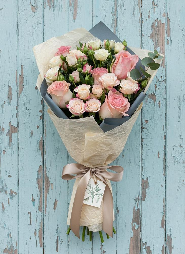 Букет цветов из: Розы в Невинномысске