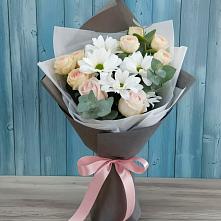 Букет цветов из:  Хризантемы и Розы в Невинномысске