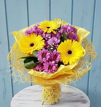 Букет цветов из:  Хризантемы и Герберы в Невинномысске