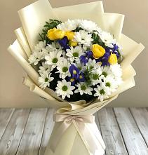 Букет цветов из:  Ирисы, Хризантемы и Розы #REPLACE_PRED# Невинномысске