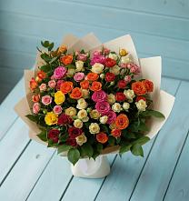 Букет Микс из разноцветных кустовых роз в Невинномысске
