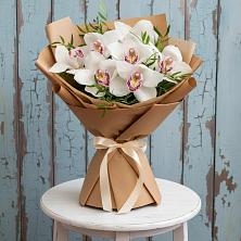 Букет цветов из:  Орхидеи и Розы в Невинномысске